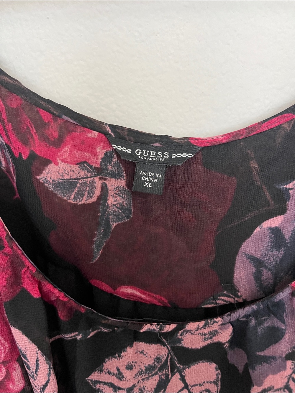 GUESS Romantic Blouse with Fuchsia Floral Print - Picture 2 of 5